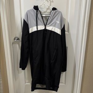 TYR Black and Gray Swim Parka